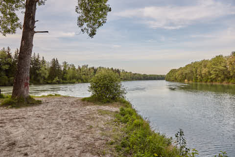 Gemeinde Töging Landkreis Altötting Innspitz Innkanal und Inn (Dirschl Johann) Deutschland AÖ